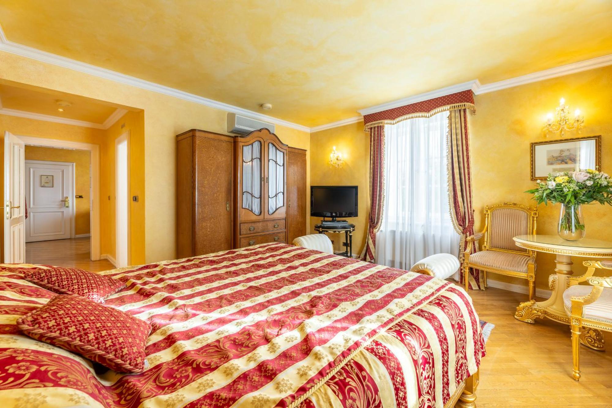 Nosticova Apartments Prague Luaran gambar