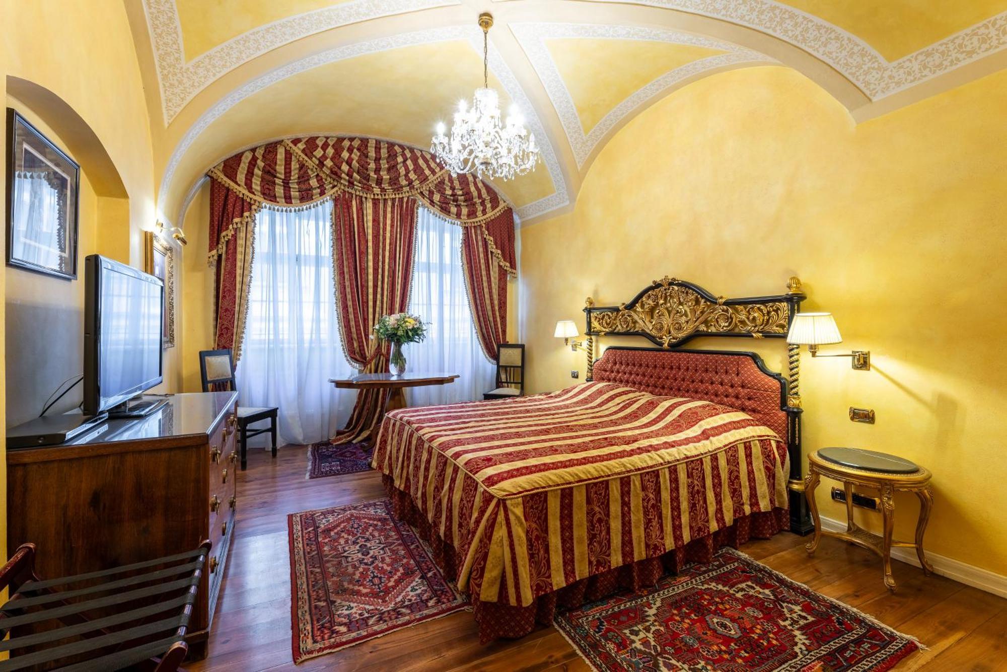 Nosticova Apartments Prague Luaran gambar